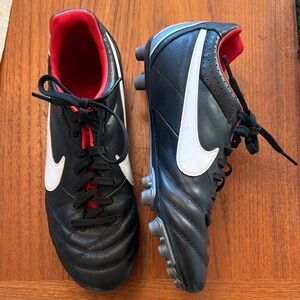 Woman’s Nike Black and Red Soccer Cleats